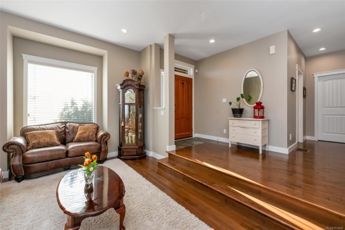 2510 Boompond Rd, Mill Bay, BC 