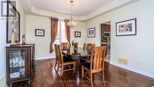 79 Sovereign'S Gate, Barrie, ON - Indoor Photo Showing Dining Room