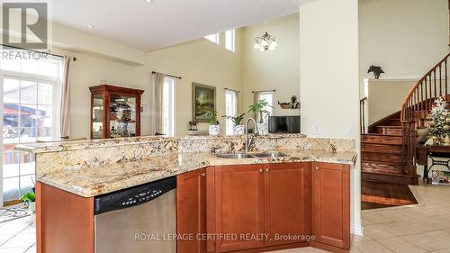 79 Sovereign'S Gate, Barrie, ON - Indoor Photo Showing Kitchen With Double Sink