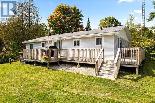 282848 Normanby-Bentinck Townline, West Grey, ON - Outdoor With Deck Patio Veranda