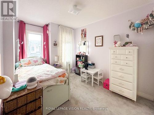 74 Caspian Square, Clarington, ON - Indoor Photo Showing Bedroom