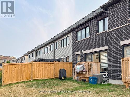 74 Caspian Square, Clarington, ON - Outdoor