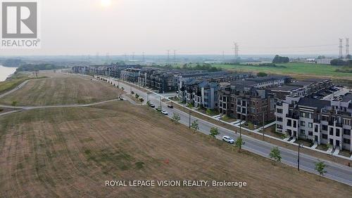 74 Caspian Square, Clarington, ON - Outdoor With View