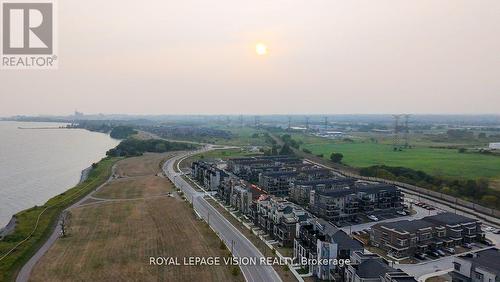 74 Caspian Square, Clarington, ON - Outdoor With View