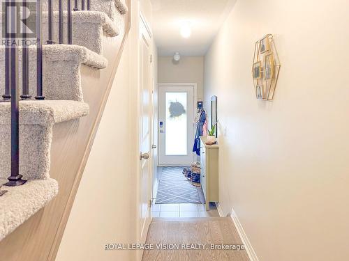 74 Caspian Square, Clarington, ON - Indoor Photo Showing Other Room