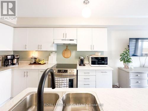 74 Caspian Square, Clarington, ON - Indoor Photo Showing Kitchen With Double Sink