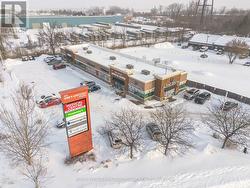 422 GREY STREET  Brantford, ON N3S 4X8