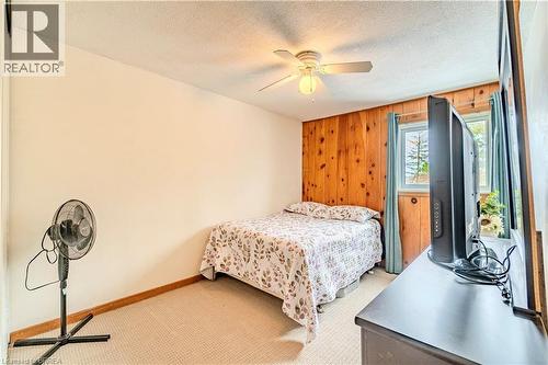 279 Stanley Street Unit# D, Brantford, ON - Indoor Photo Showing Bedroom
