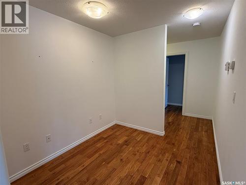 130 2Nd Avenue Se, Eston, SK - Indoor Photo Showing Other Room