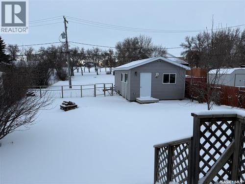 130 2Nd Avenue Se, Eston, SK - Outdoor