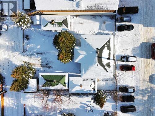 906 Main Street, Canmore, AB - Outdoor