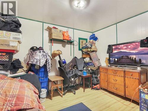 906 Main Street, Canmore, AB - Indoor