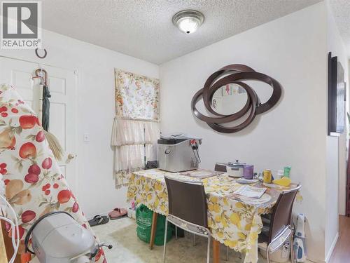 906 Main Street, Canmore, AB - Indoor Photo Showing Dining Room