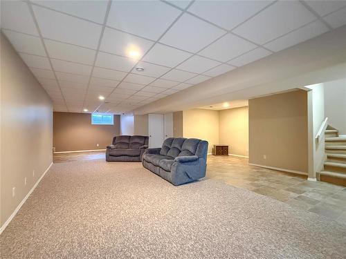19 Hawthorn Crescent, Brandon, MB - Indoor