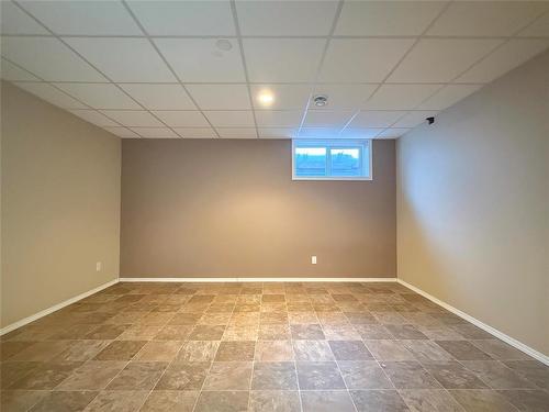 19 Hawthorn Crescent, Brandon, MB - Indoor