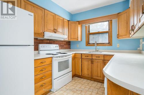 9038 County Rd 91 Road, Clearview, ON - Indoor Photo Showing Kitchen