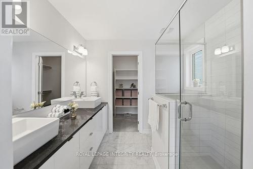605 Enclave Lane, Clarence-Rockland, ON - Indoor Photo Showing Bathroom