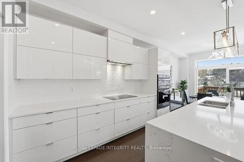 605 Enclave Lane, Clarence-Rockland, ON - Indoor Photo Showing Kitchen With Double Sink