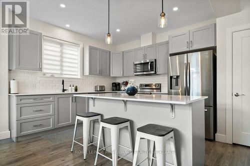 103 Pearce Street, Loyalist (Amherstview), ON - Indoor Photo Showing Kitchen With Upgraded Kitchen