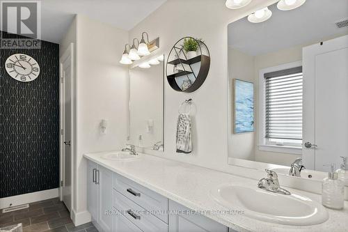 103 Pearce Street, Loyalist (Amherstview), ON - Indoor Photo Showing Bathroom