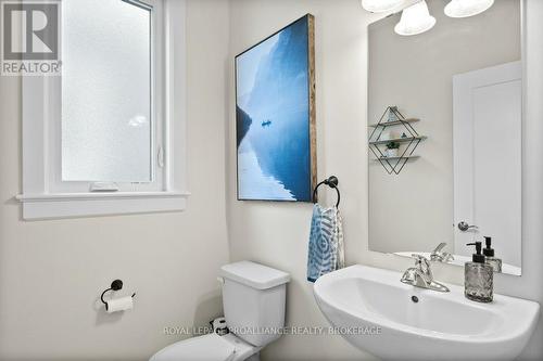 103 Pearce Street, Loyalist (Amherstview), ON - Indoor Photo Showing Bathroom