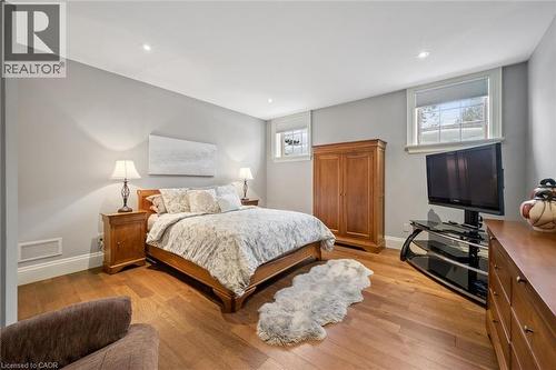 63 Metcalfe Street, Guelph, ON - Indoor Photo Showing Bedroom