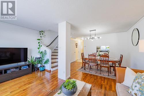 67 - 1347 Perez Crescent, Ottawa, ON - Indoor Photo Showing Living Room