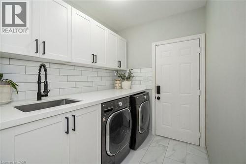 30 Danfield Court, Brampton, ON - Indoor Photo Showing Laundry Room