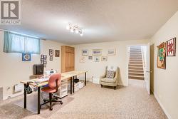 L/L entry to family/hobby room or home office ... - 