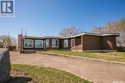 335 Yukon AVENUE  Kerrobert, SK S0L 1R0