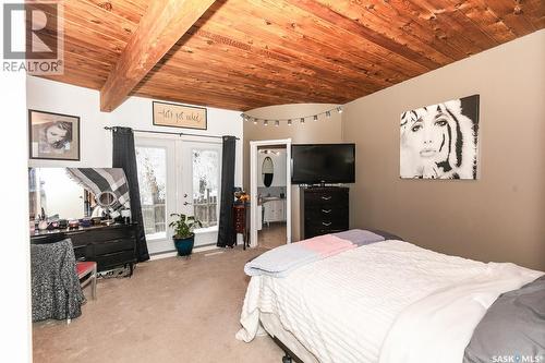 335 Yukon Avenue, Kerrobert, SK - Indoor Photo Showing Bedroom
