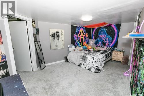 335 Yukon Avenue, Kerrobert, SK - Indoor Photo Showing Bedroom