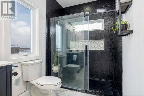 292 Kyes Road, Front Of Leeds & Seeleys Bay, ON - Indoor Photo Showing Bathroom