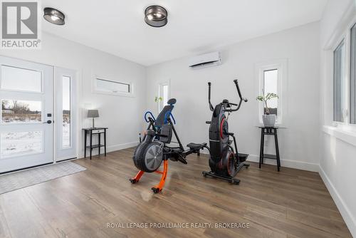 292 Kyes Road, Front Of Leeds & Seeleys Bay, ON - Indoor Photo Showing Gym Room