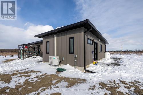 292 Kyes Road, Front Of Leeds & Seeleys Bay, ON - Outdoor With Exterior