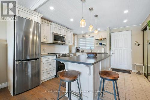 Kitchen with appliances - 2E - 20 Ryder Drive, Mcdougall, ON - Indoor Photo Showing Kitchen With Upgraded Kitchen