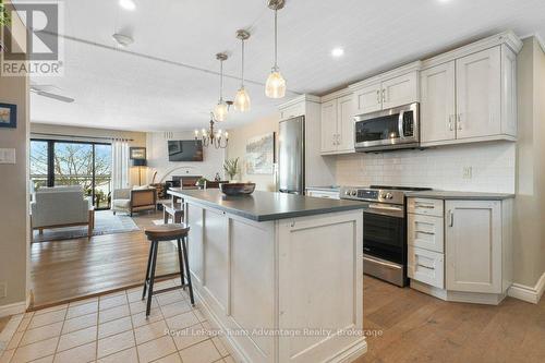 Kitchen - 2E - 20 Ryder Drive, Mcdougall, ON - Indoor Photo Showing Kitchen With Upgraded Kitchen