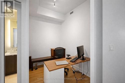Versatile Den Perfect for an Office or Guest Space - 111 - 1284 Guelph Line, Burlington, ON - Indoor Photo Showing Office