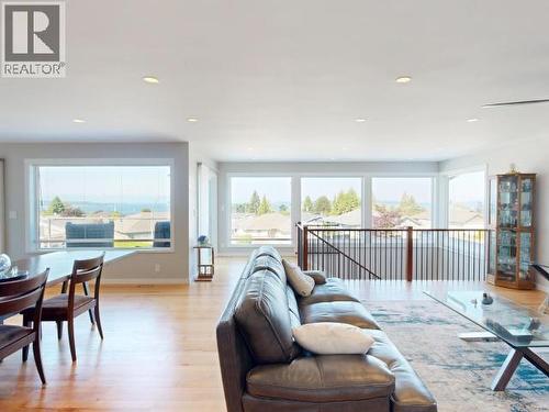 3784 Trail Place, Powell River, BC - Indoor