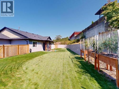 3784 Trail Place, Powell River, BC - Outdoor