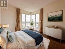 2106 - 11 LEE CENTRE DRIVE  Toronto, ON M1H 3J5