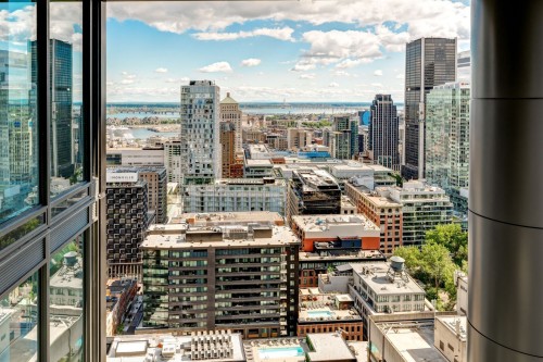 View - 2413-435 Boul. René-Lévesque O., Montréal (Ville-Marie), QC -  With View