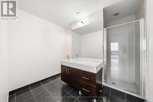 504 - 35 Brian Peck Crescent, Toronto, ON - Indoor Photo Showing Bathroom