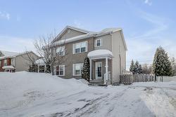 219 Rue Ovila-Rhéaume  Québec (Charlesbourg), QC G2N 2L1