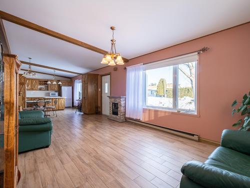 Vue d'ensemble - 656 Rue Pagé, Contrecoeur, QC - Indoor Photo Showing Living Room