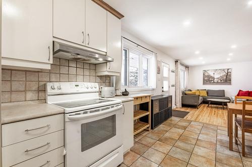 Cuisine - 995 Rue Coderre, Longueuil (Saint-Hubert), QC - Indoor Photo Showing Kitchen