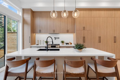 74B Floyd Avenue, Toronto, ON - Indoor