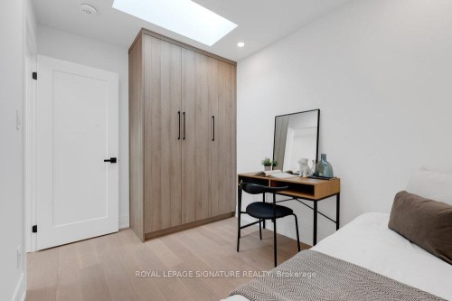 74B Floyd Avenue, Toronto, ON - Indoor