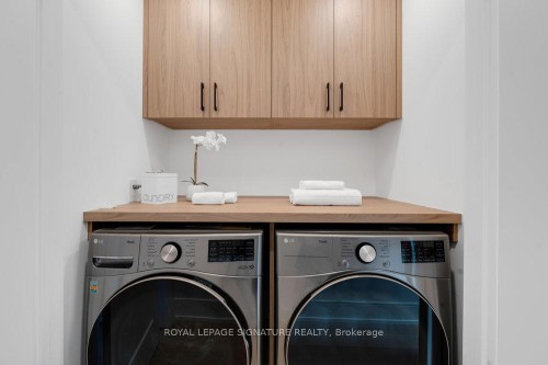 74B Floyd Avenue, Toronto, ON - Indoor Photo Showing Laundry Room