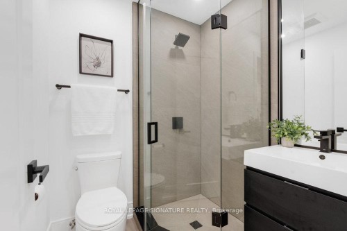 74B Floyd Avenue, Toronto, ON - Indoor Photo Showing Bathroom